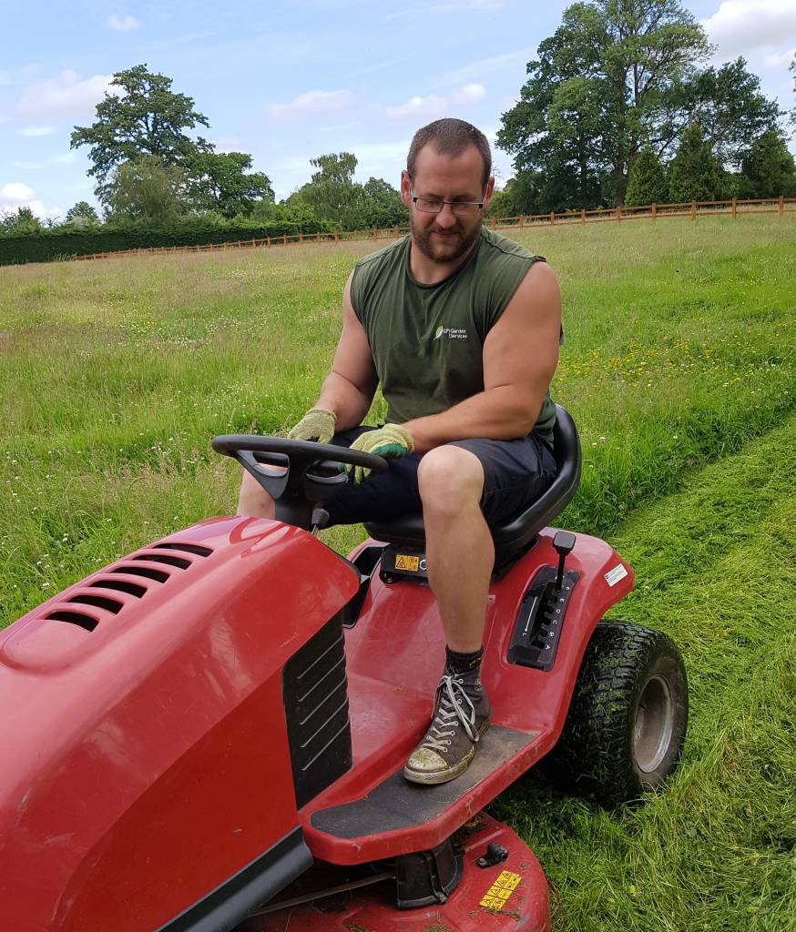 Gardener-at-work-1-2.jpg