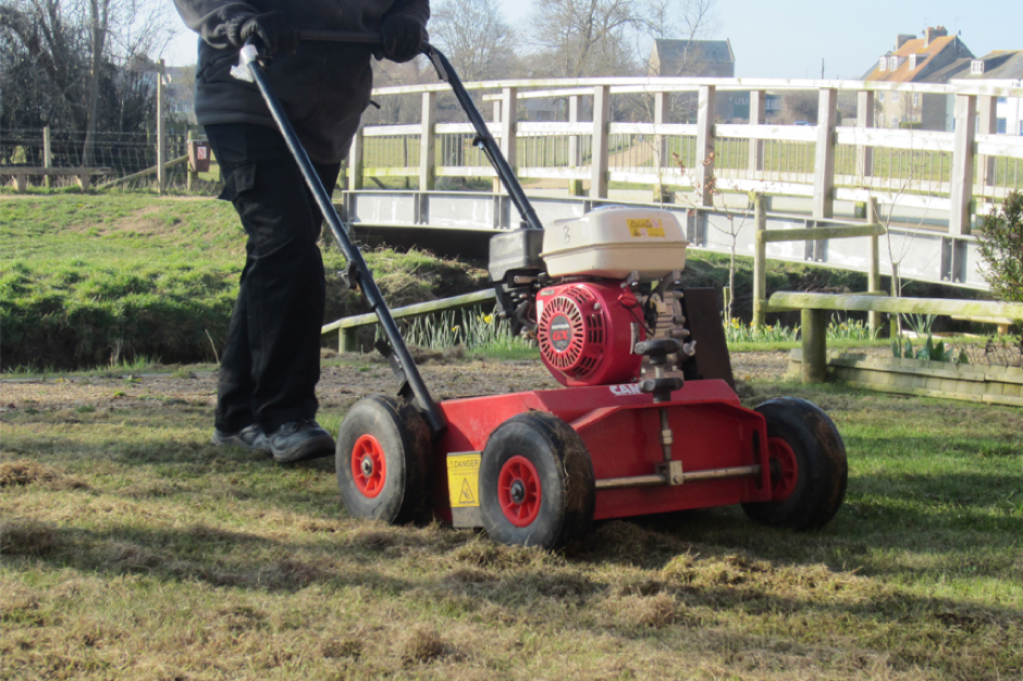 Lawn-Treatment-Enfield.png