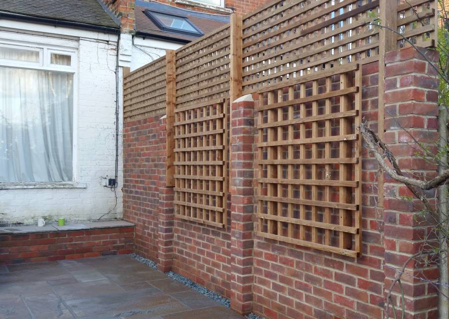 wall-with-trellis-e1506596011644.jpg