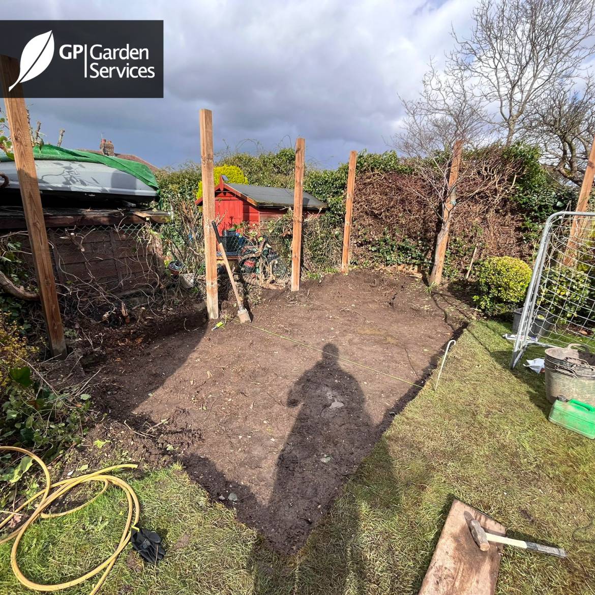 Back-garden-b4.jpg